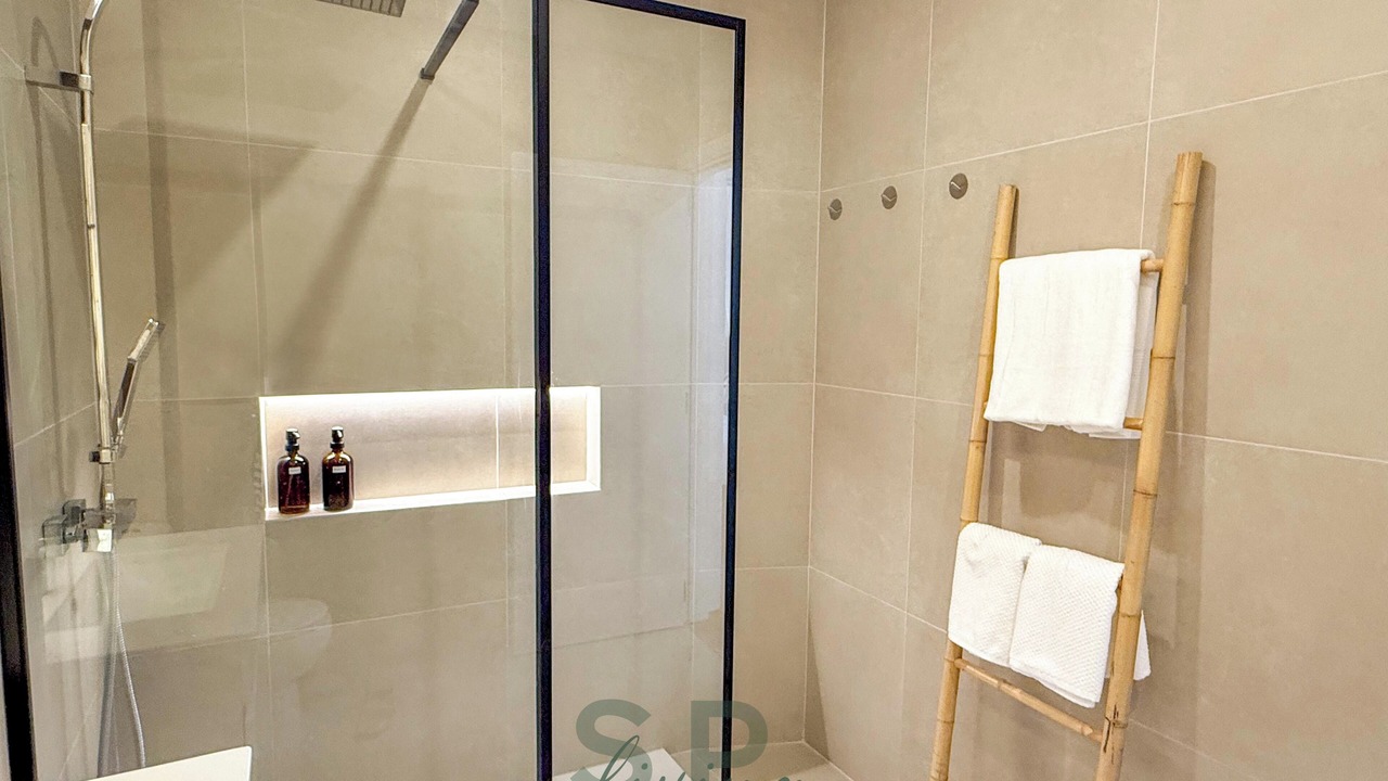 Photo of Bathroom in Paco De Arcos