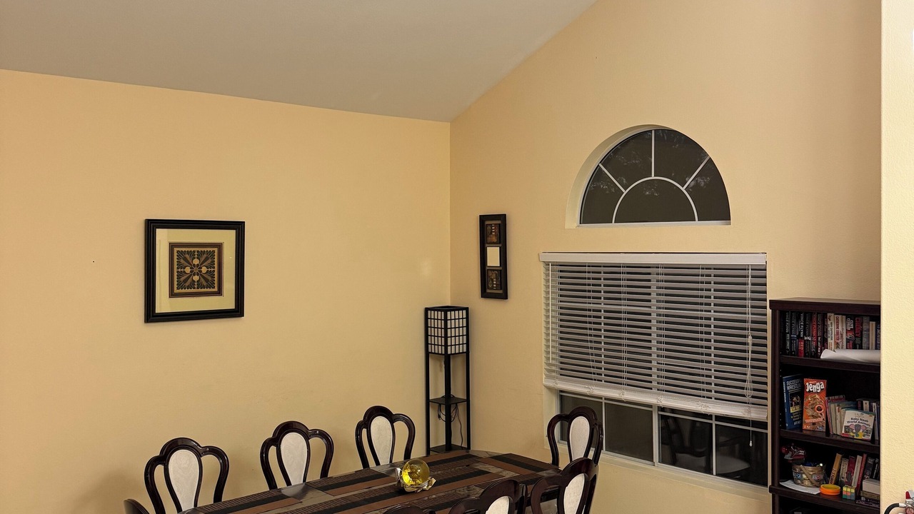 Photo of Livingroom in Spring Valley