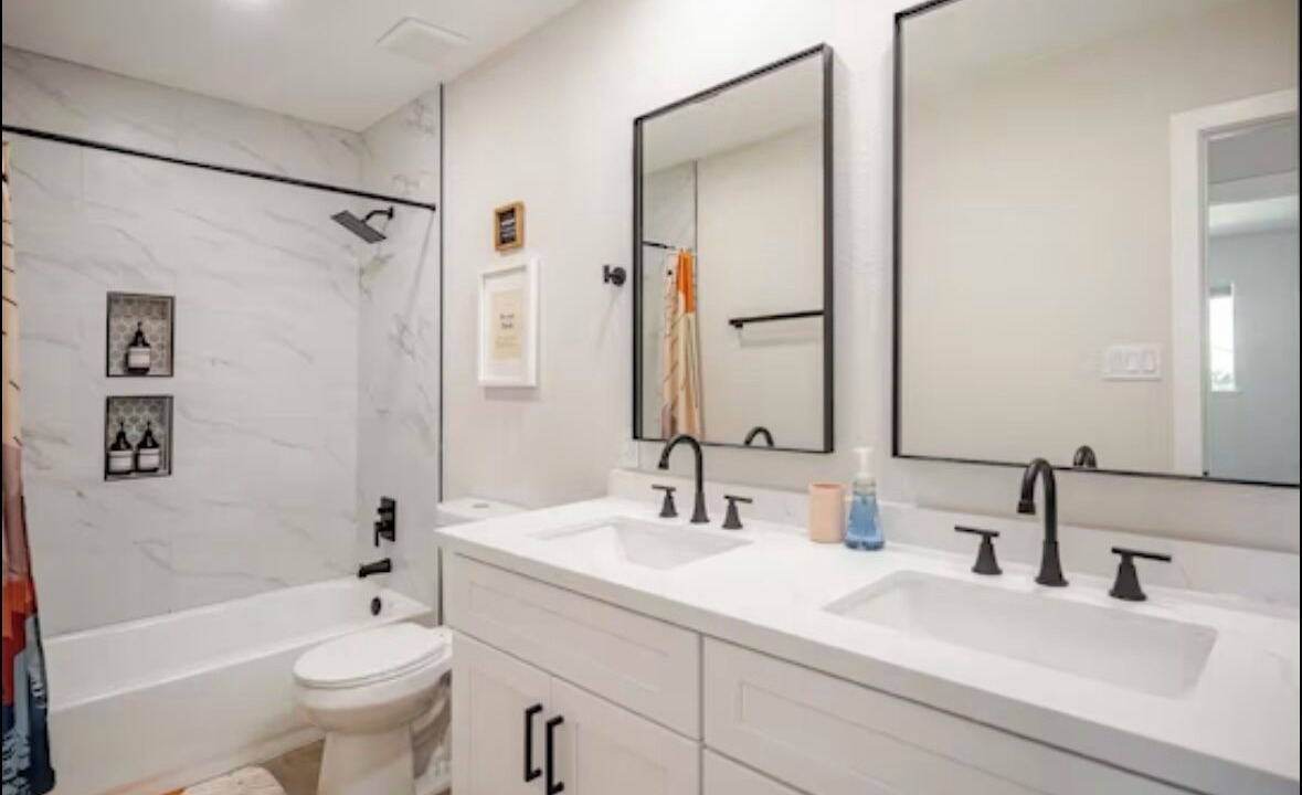 Photo of Bathroom in Summerlin