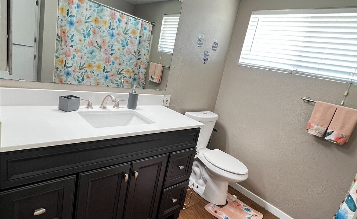 Photo of Bathroom in Bakersfield