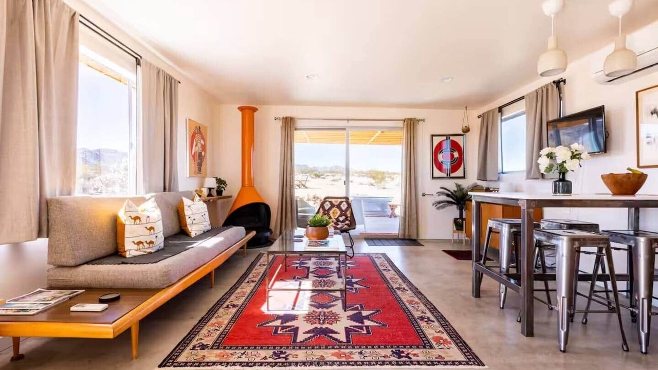 Photo of Livingroom in Landers
