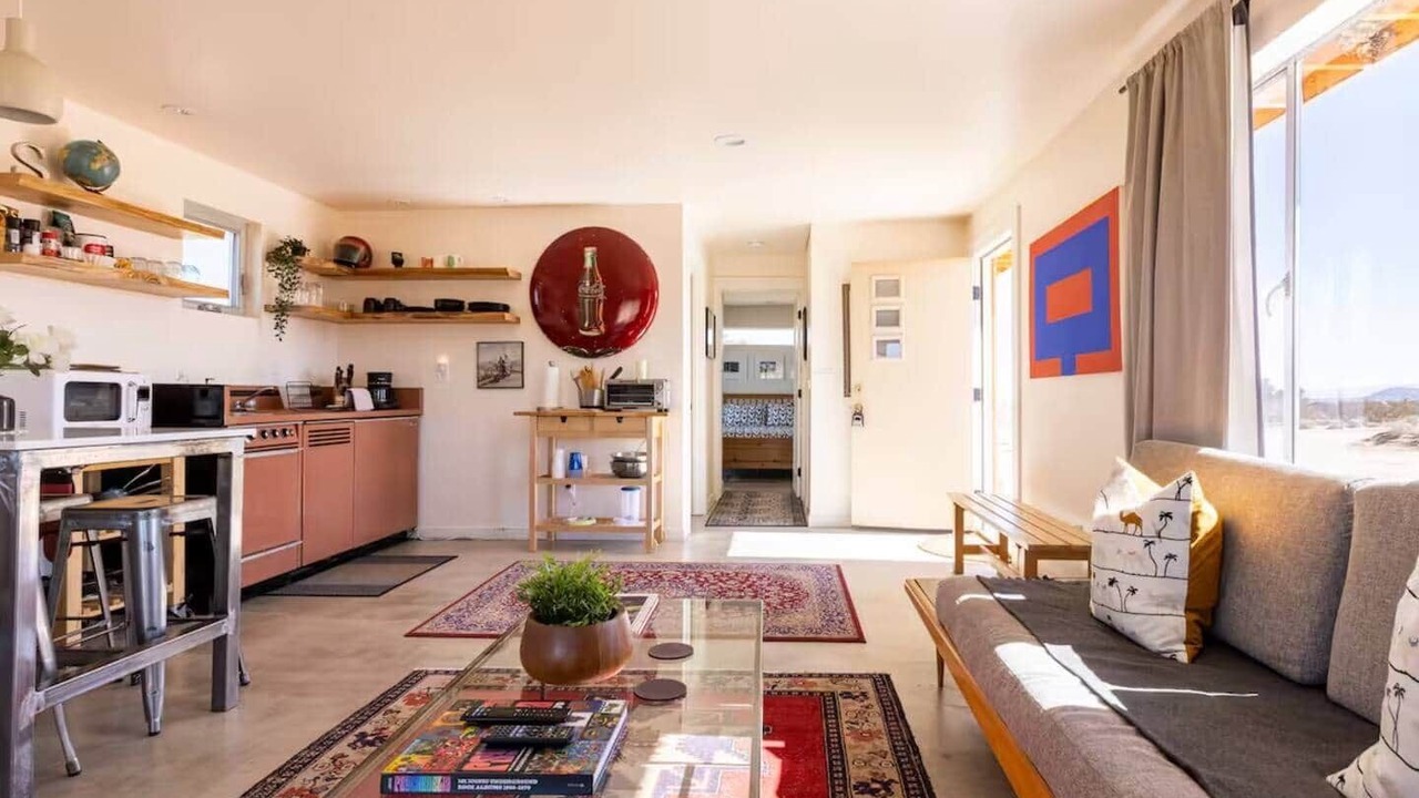 Photo of Livingroom in Landers