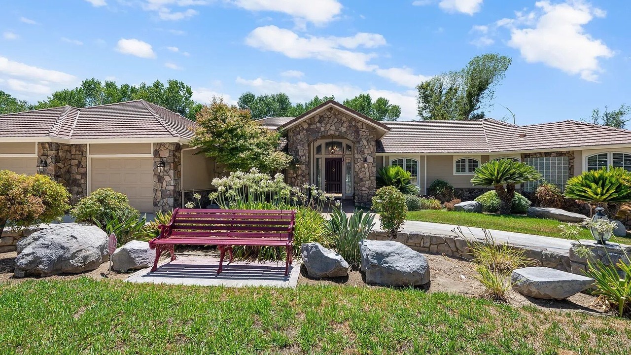 Photo of Outdoor in Springville