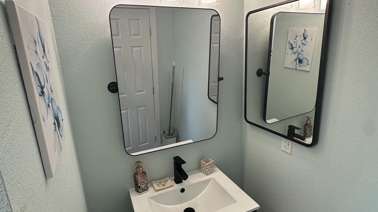 Photo of Bathroom in North Las Vegas