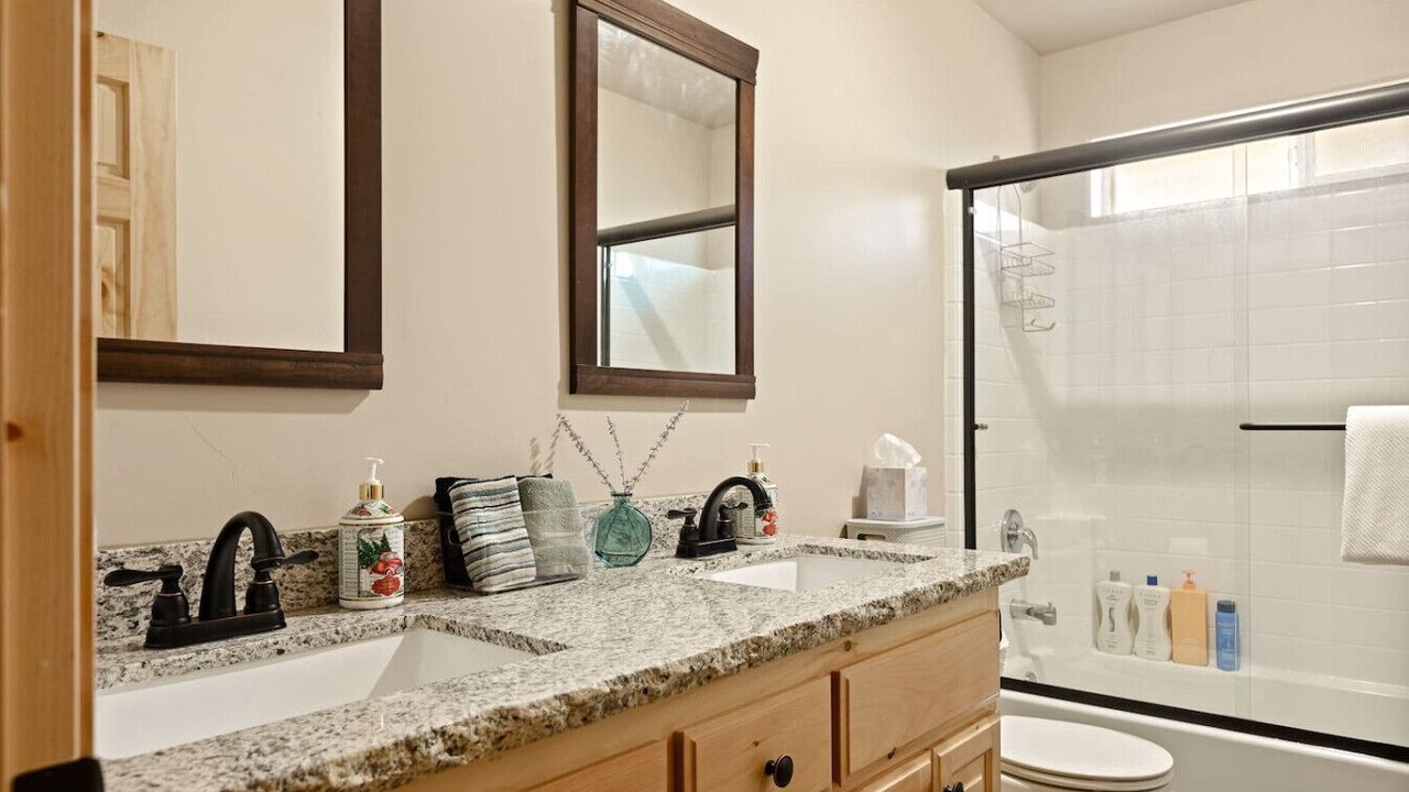 Photo of Bathroom in Woodlands