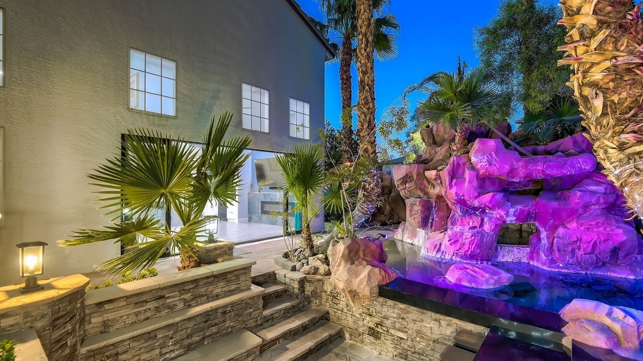 Photo of Outdoor in Spring Valley