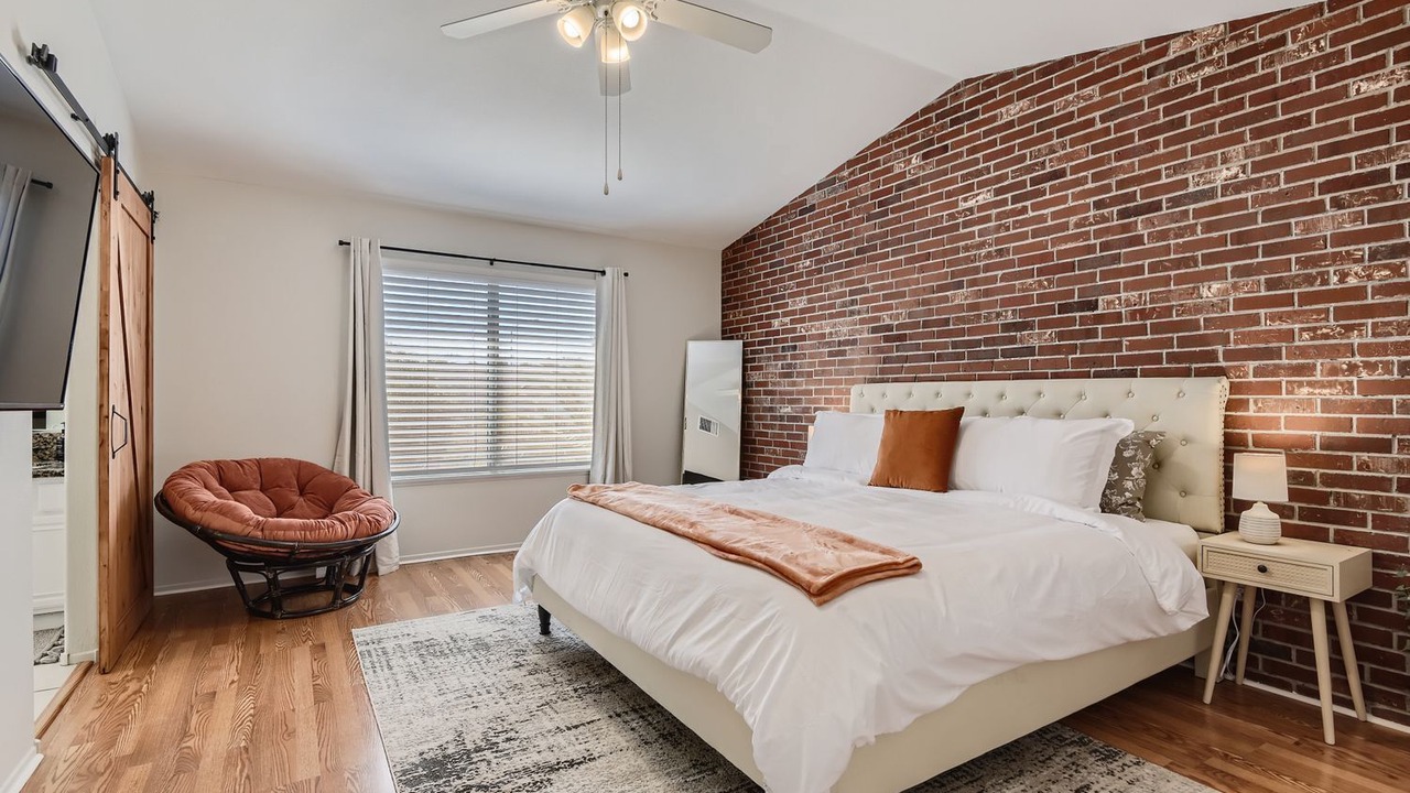 Photo of Bedroom in Canyon Gate
