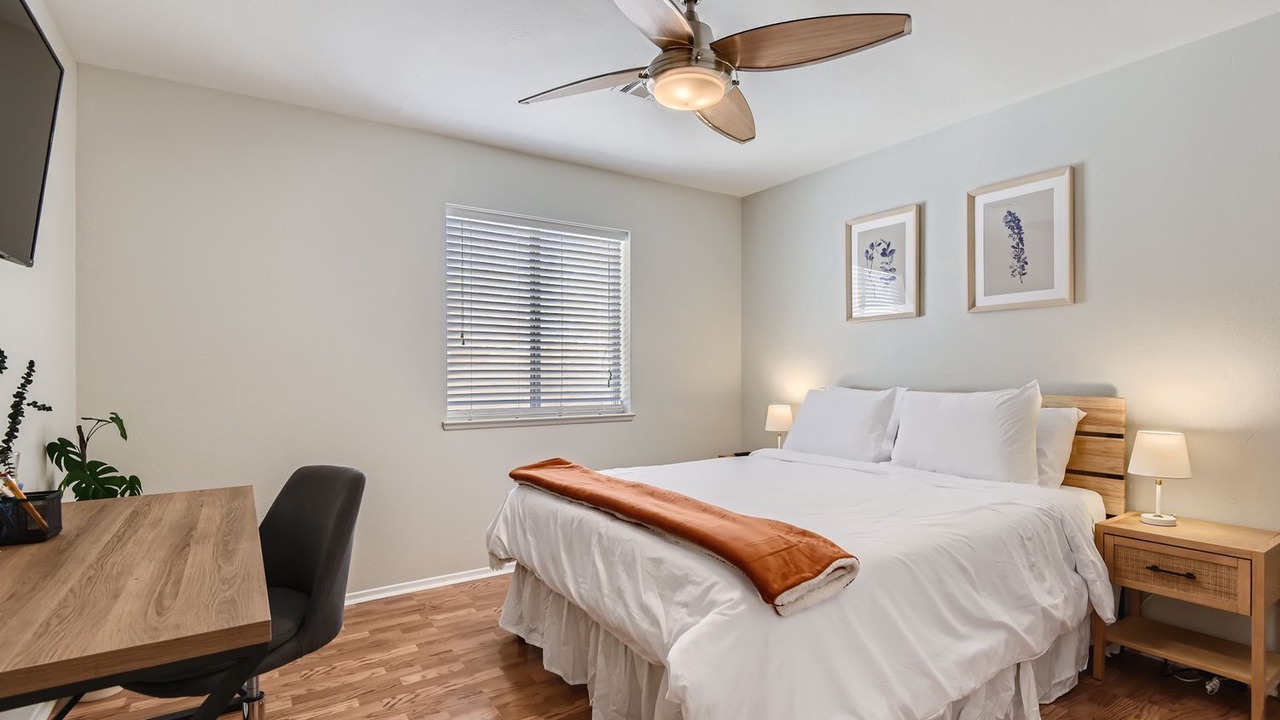 Photo of Bedroom in Canyon Gate