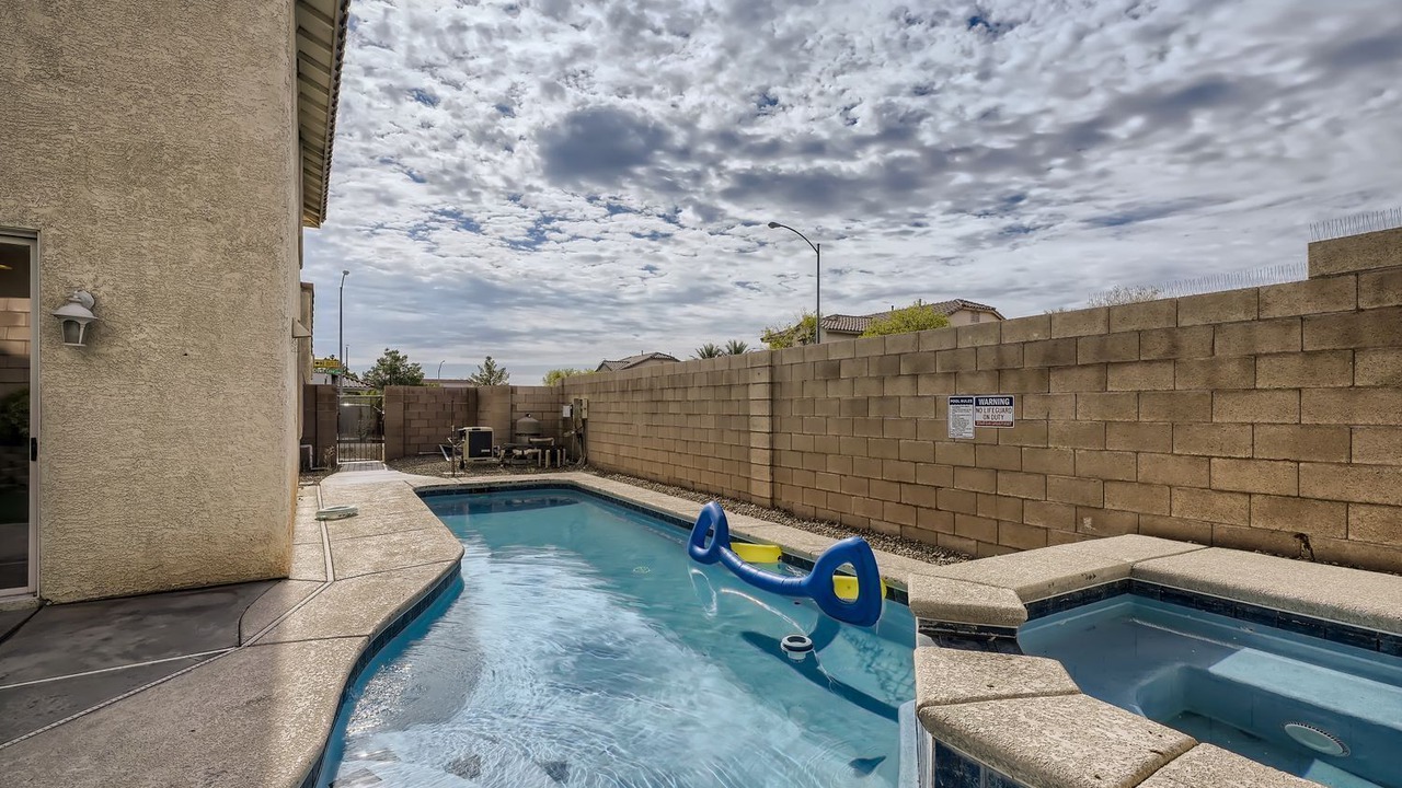 Photo of Outdoor in Spring Valley