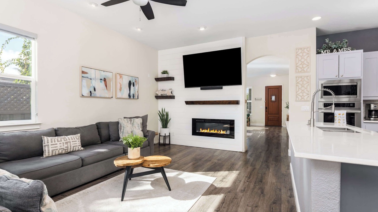 Photo of Livingroom in Windsor