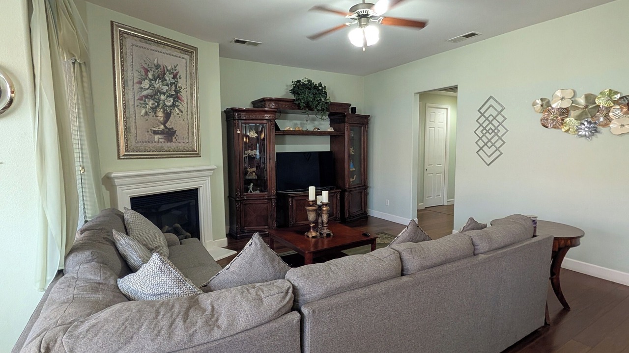 Photo of Livingroom in Fresno