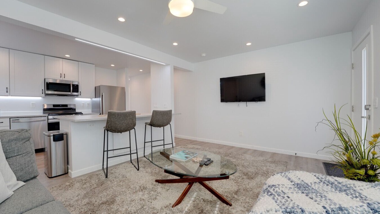 Photo of Livingroom in Roseville - Fleet Ridge