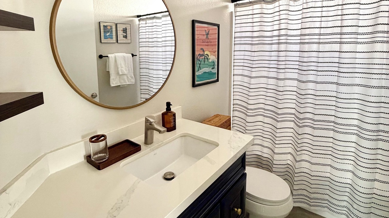 Photo of Bathroom in Stevenson Ranch