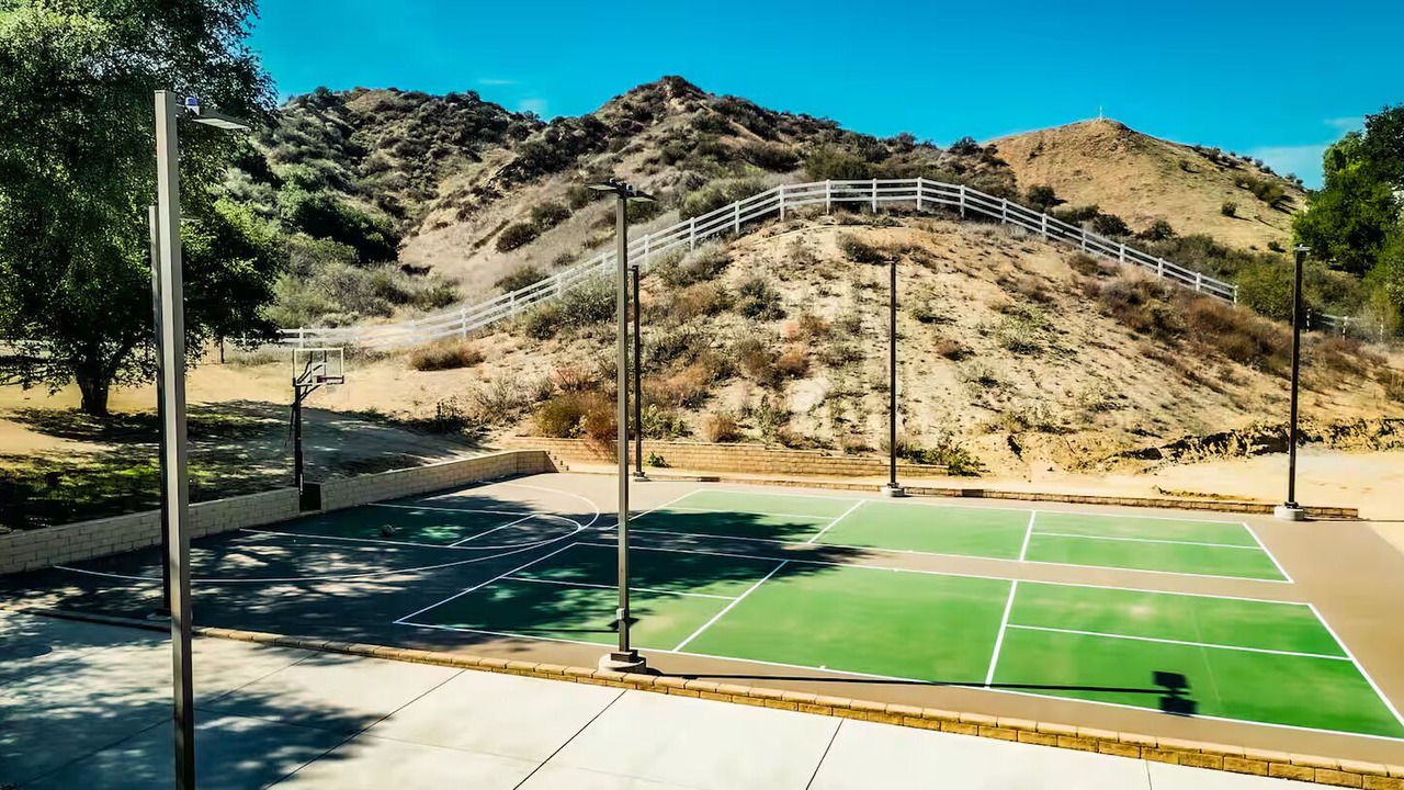 Photo of Others in Val Verde