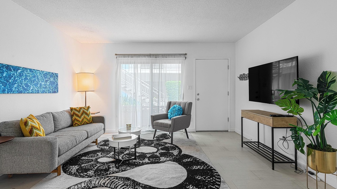 Photo of Livingroom in Deepwell Estates
