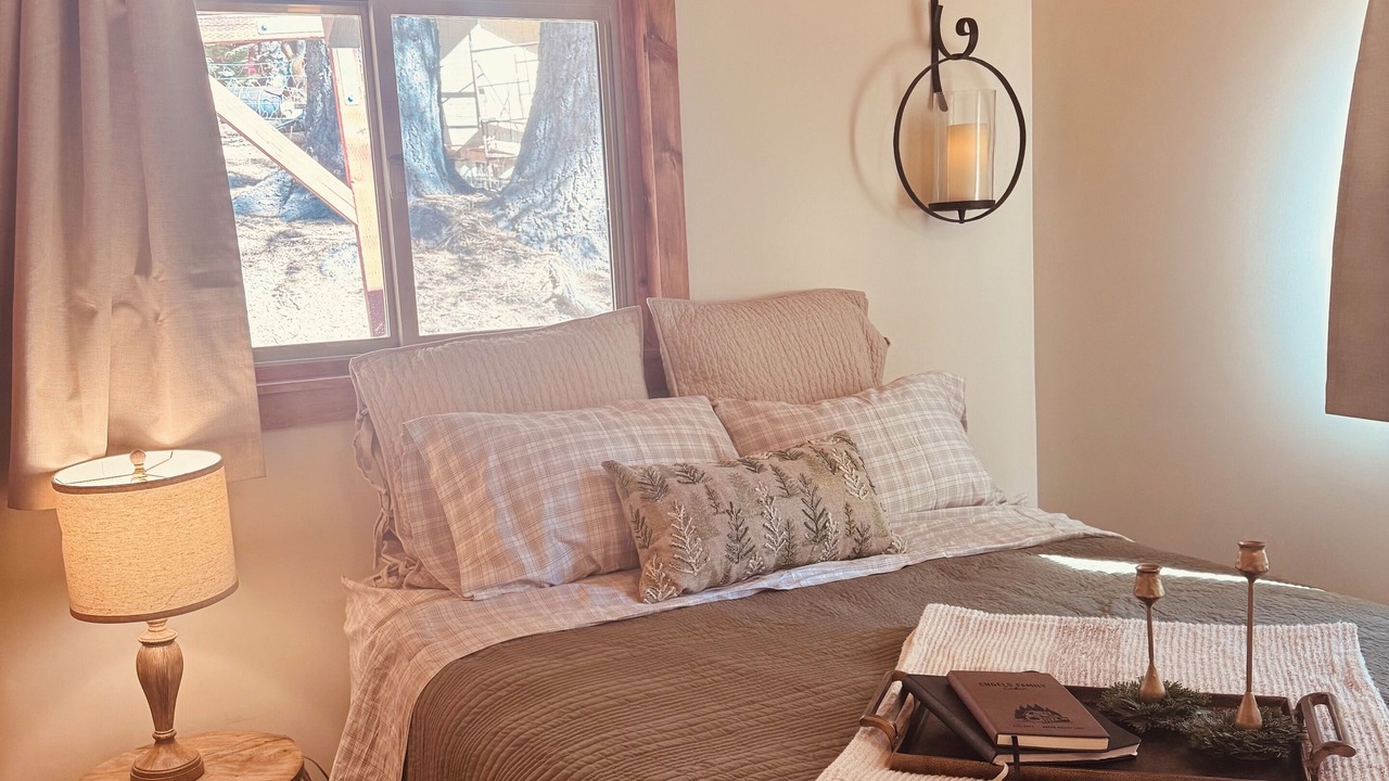 Photo of Bedroom in Green Valley Lake