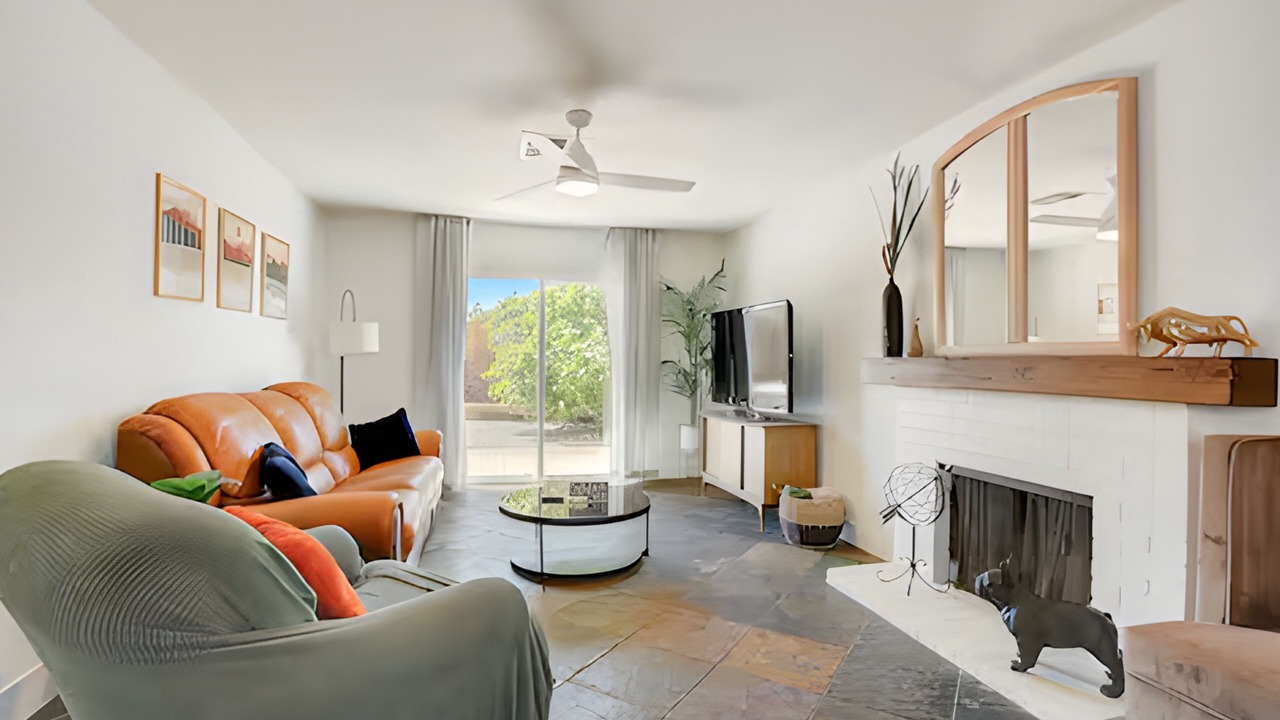 Photo of Livingroom in Spring Valley