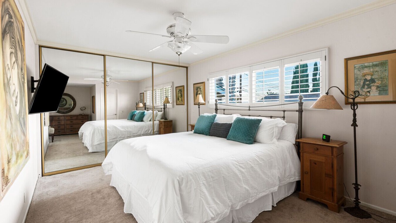 Photo of Bedroom in Rancho Palos Verdes