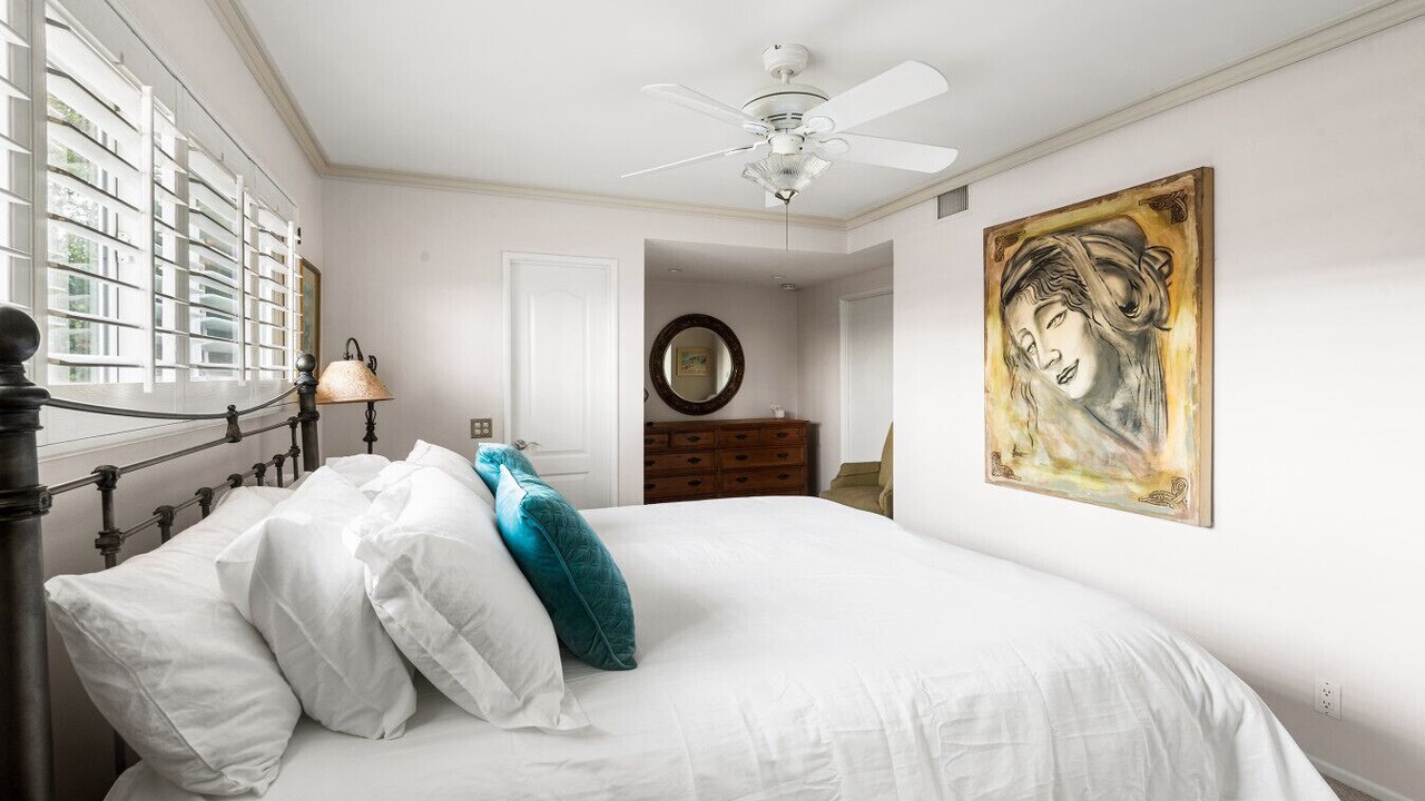 Photo of Bedroom in Rancho Palos Verdes