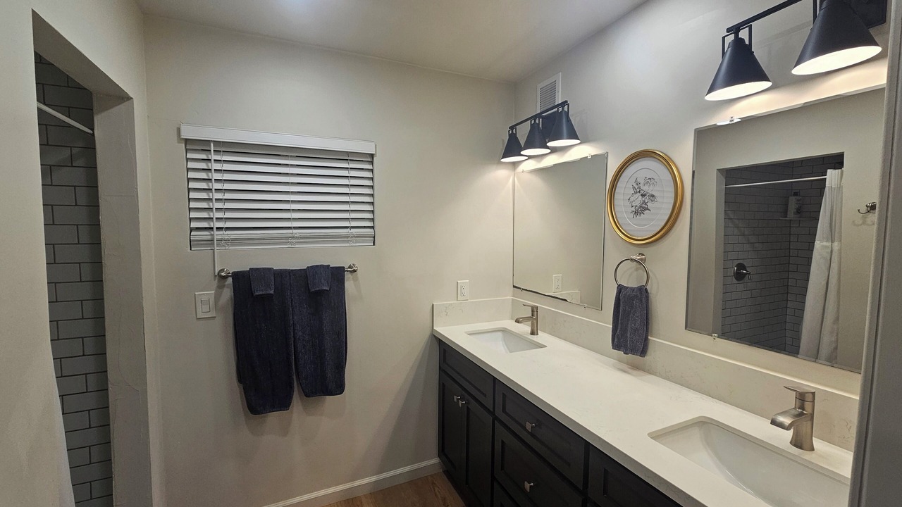 Photo of Bathroom in Oak Park