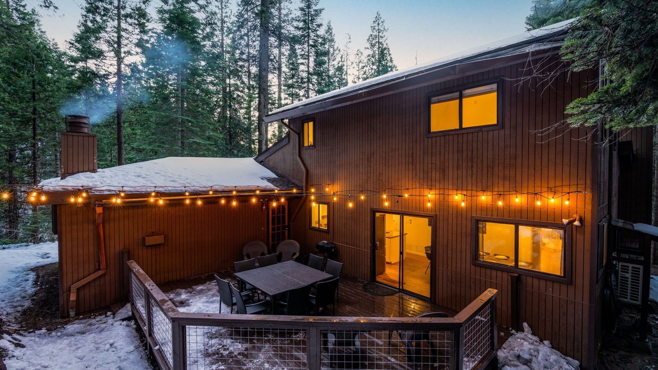 Photo of Outdoor in Sugar Pine
