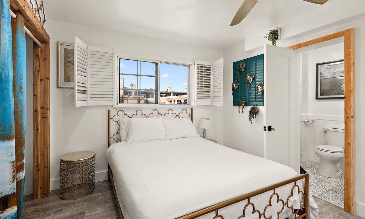 Photo of Bedroom in West Newport