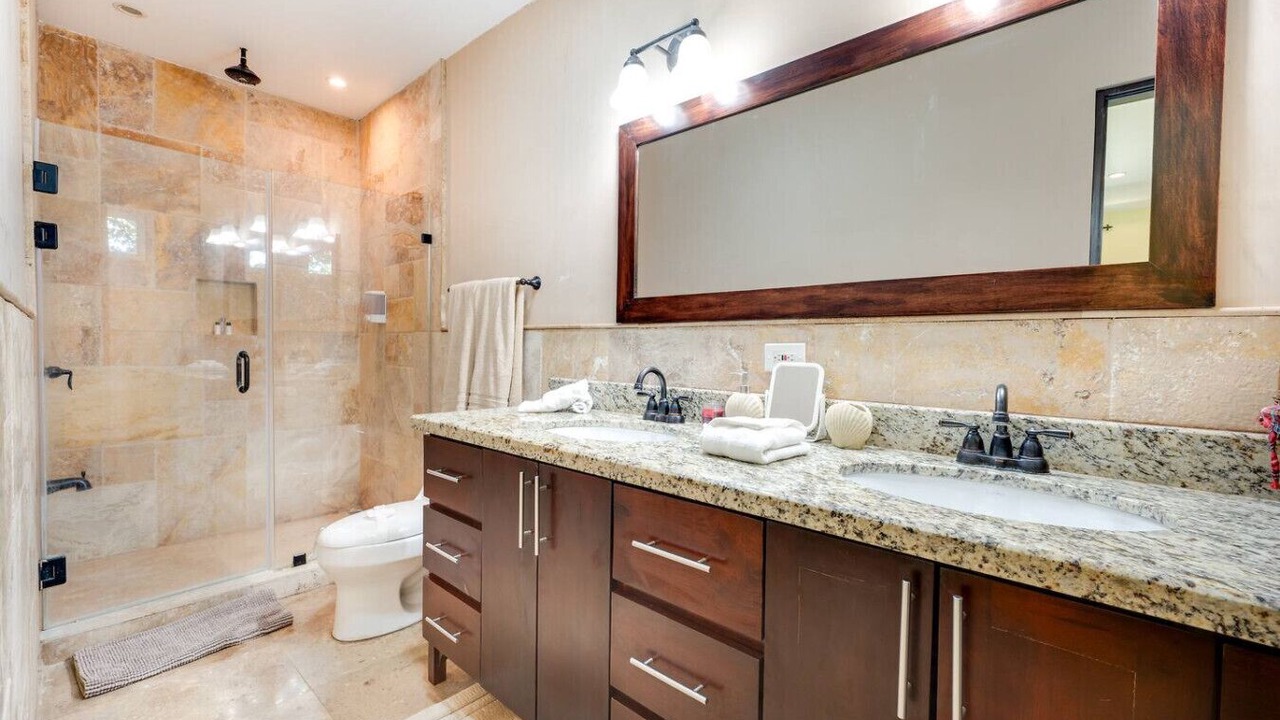 Photo of Bathroom in Tamarindo