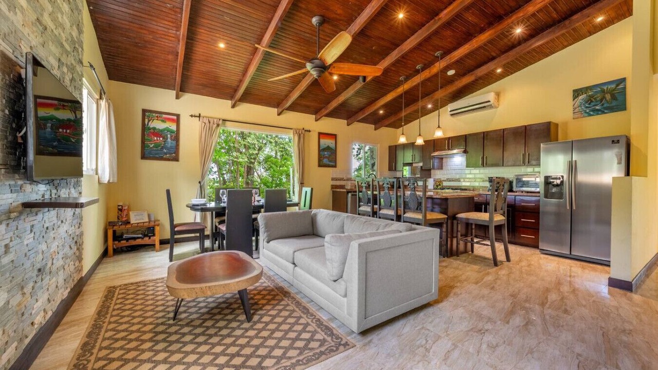 Photo of Livingroom in Tamarindo