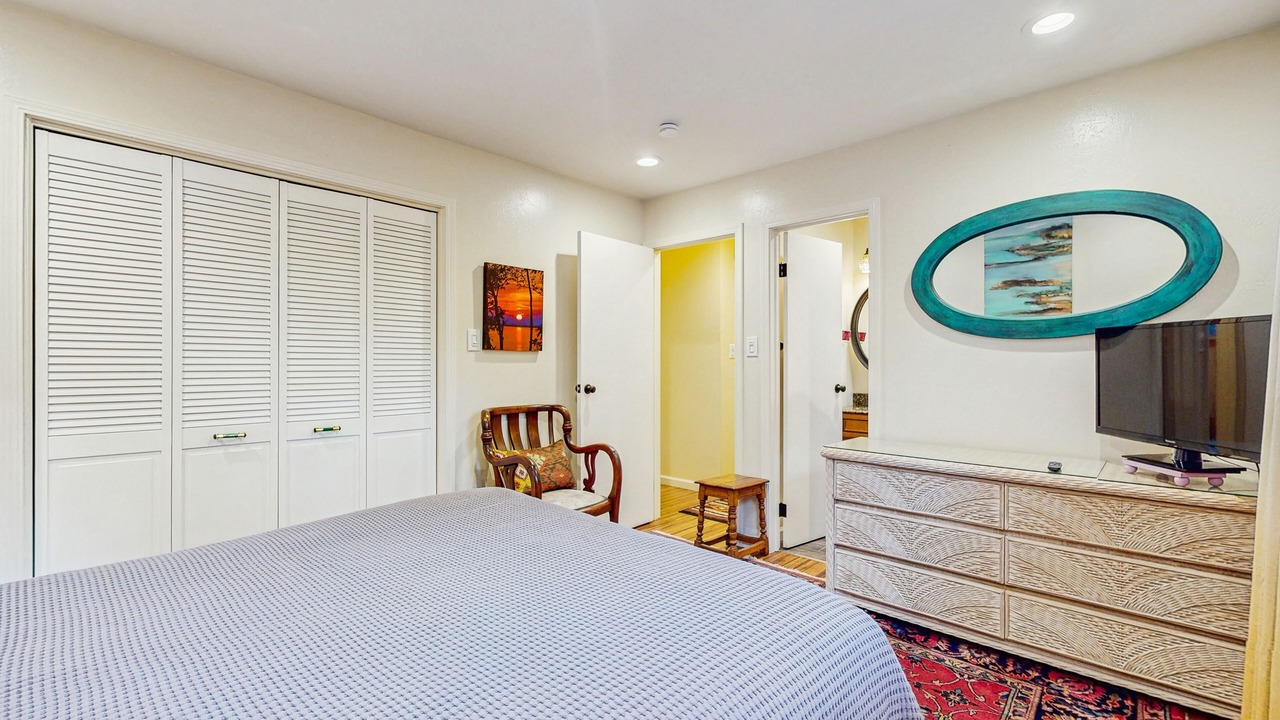 Photo of Bedroom in Tahoe Island
