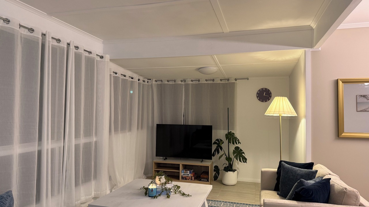Photo of Livingroom in Deception Bay