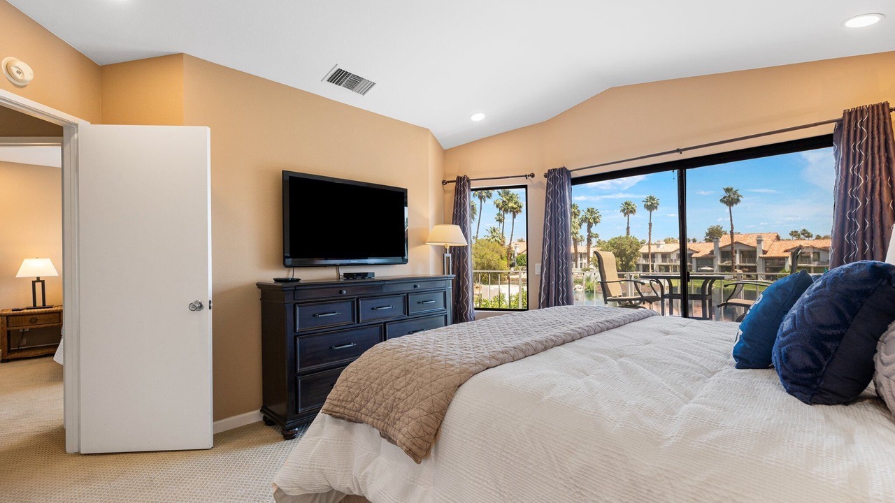 Photo of Bedroom in La Quinta