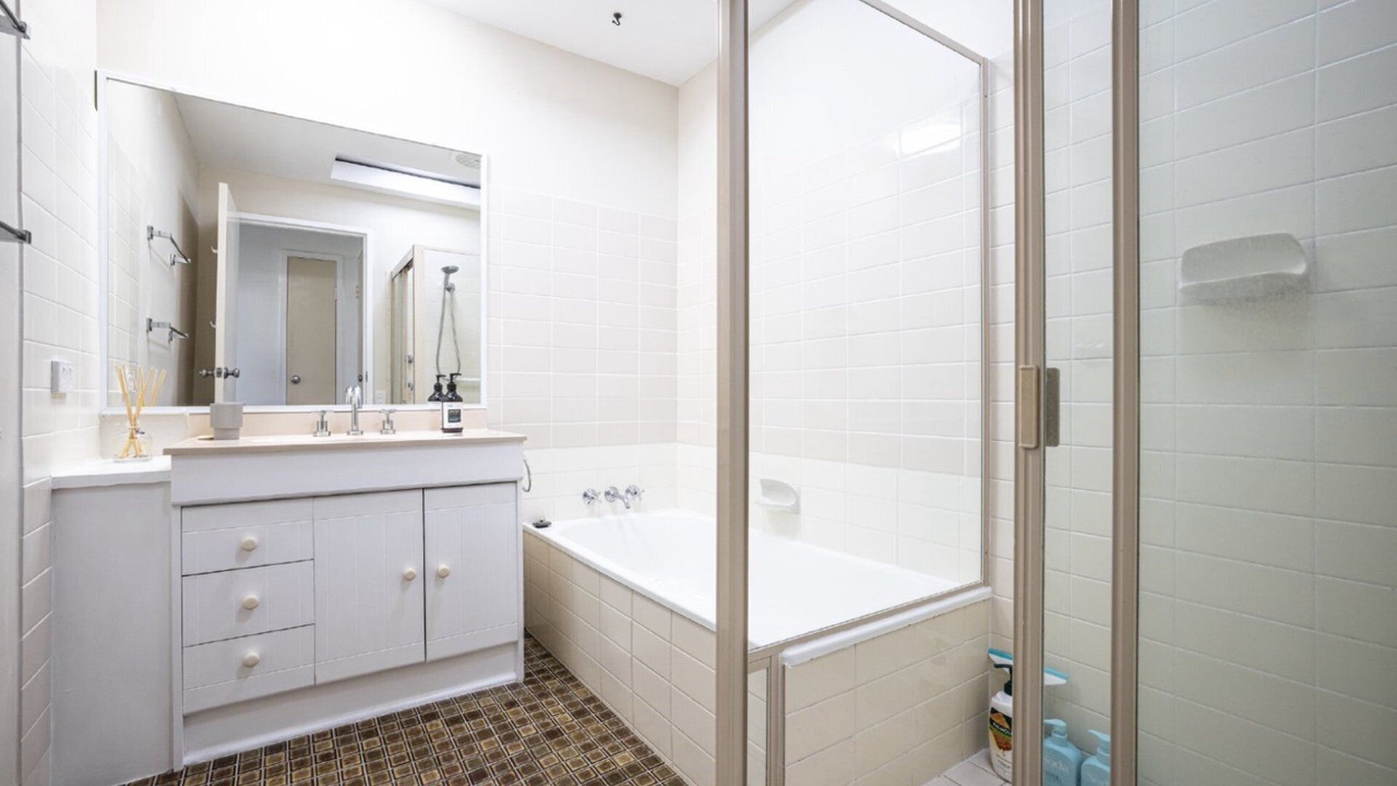 Photo of Bathroom in Sandstone Point