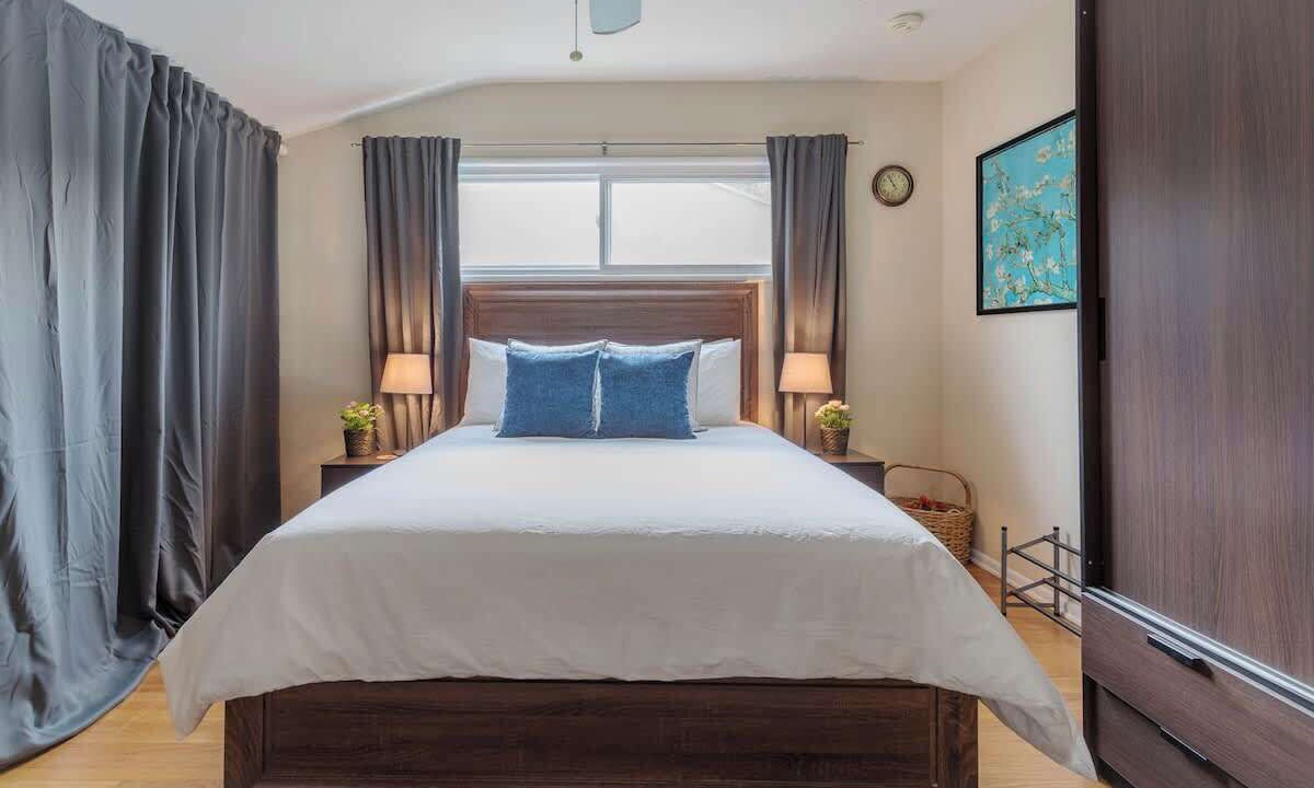 Photo of Bedroom in Van Nuys