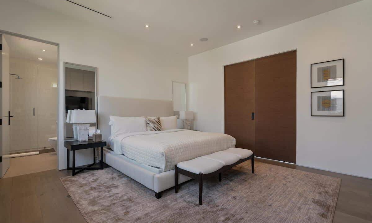 Photo of Bedroom in Beverly Grove