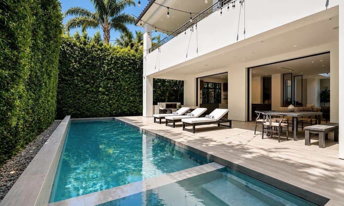 Photo of Outdoor in Beverly Grove