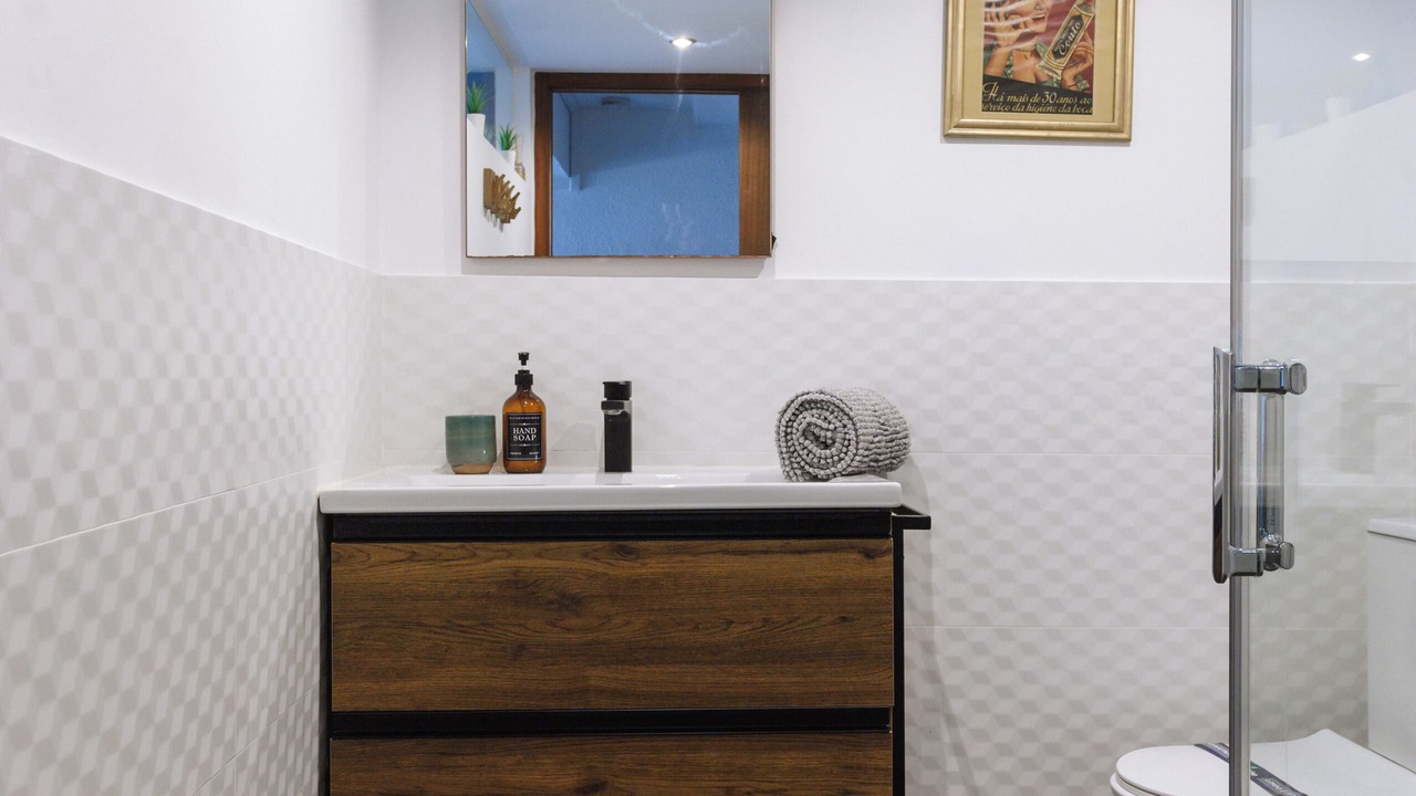 Photo of Bathroom in Cacilhas