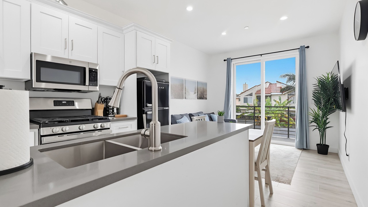 Photo of Kitchen in Lawndale