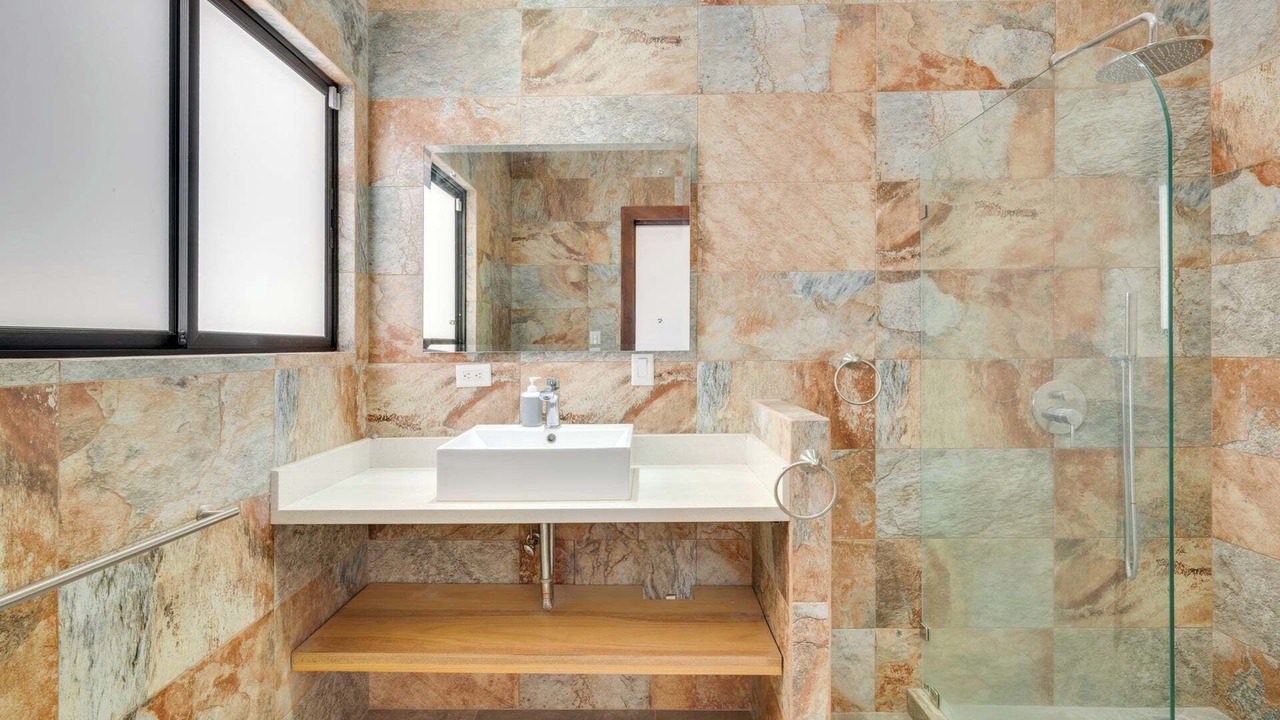 Photo of Bathroom in Tamarindo
