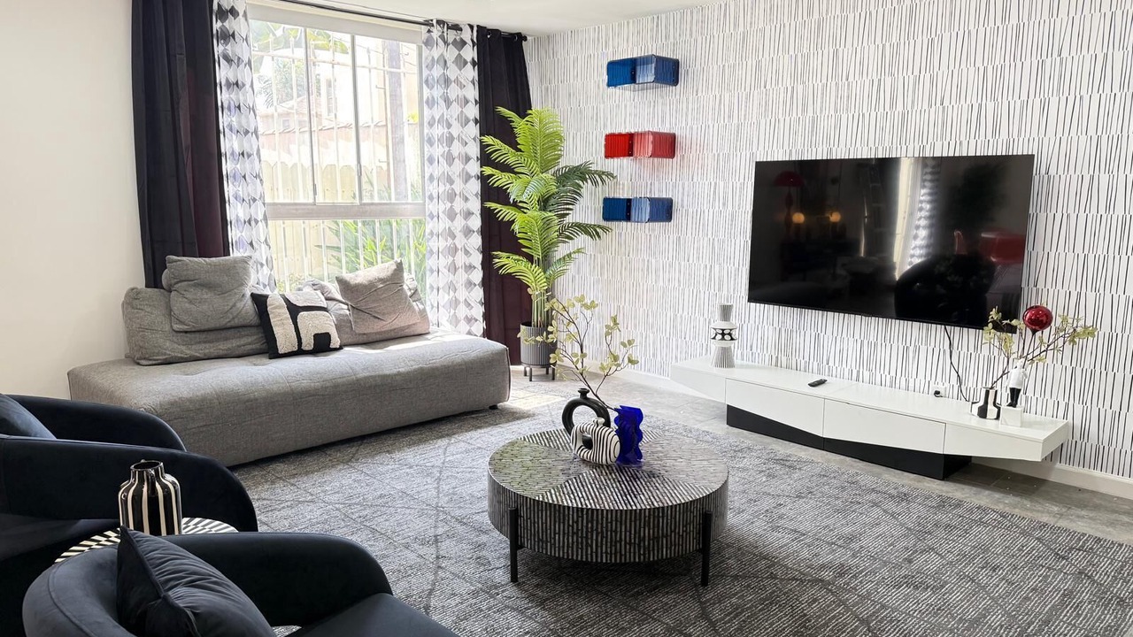 Photo of Livingroom in Pico - Robertson