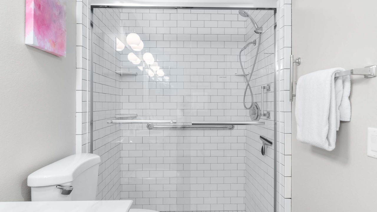 Photo of Bathroom in The Rose Garden