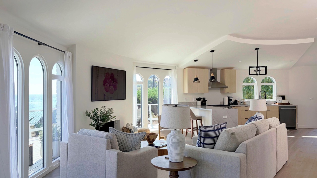 Photo of Livingroom in East Mesa