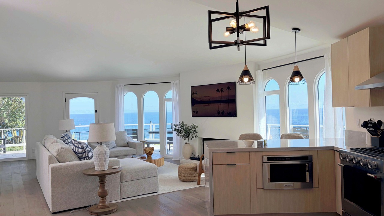 Photo of Livingroom in East Mesa