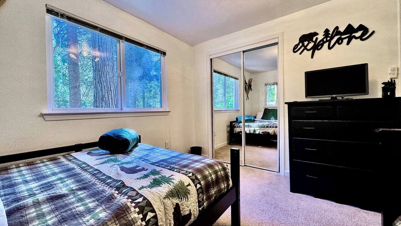 Photo of Bedroom in Pollock Pines