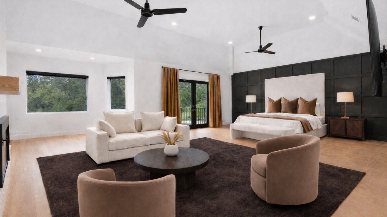 Photo of Bedroom in Woodland Hills