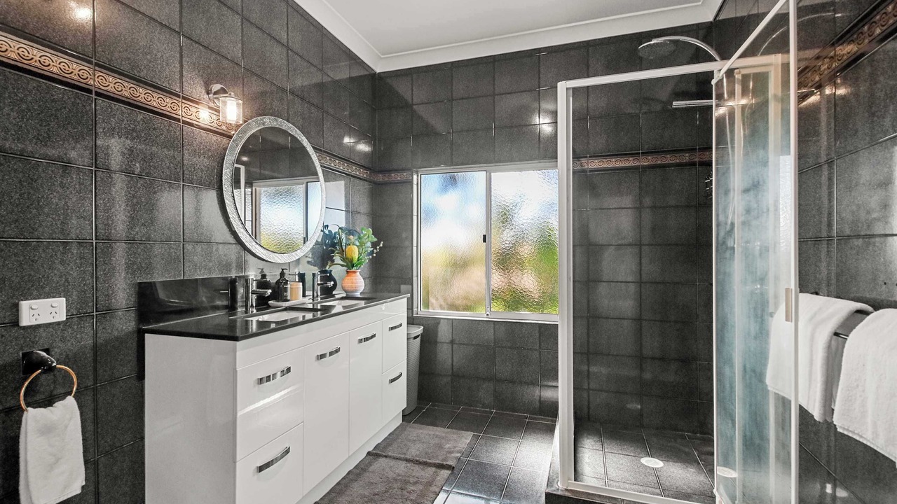 Photo of Bathroom in Banksia Beach