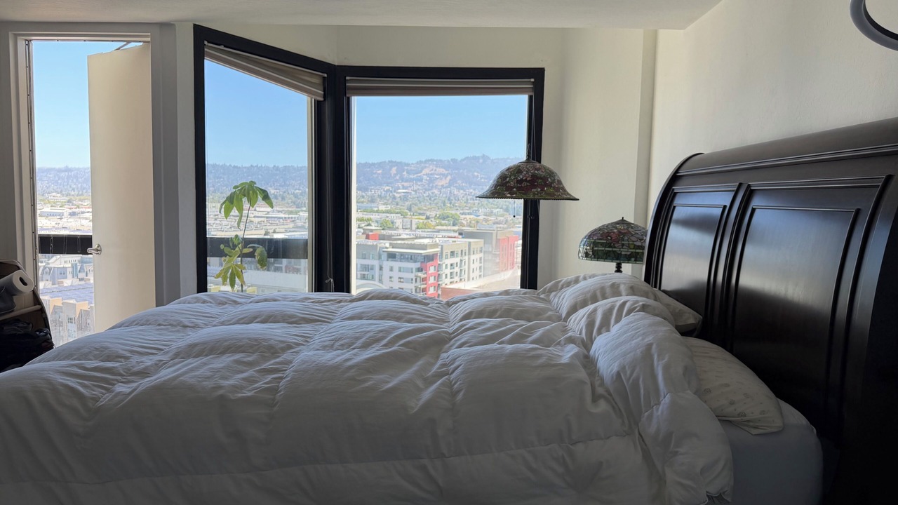 Photo of Bedroom in Emeryville