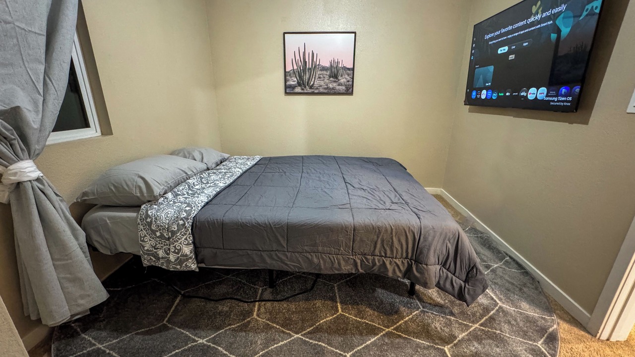 Photo of Bedroom in Sunrise Manor