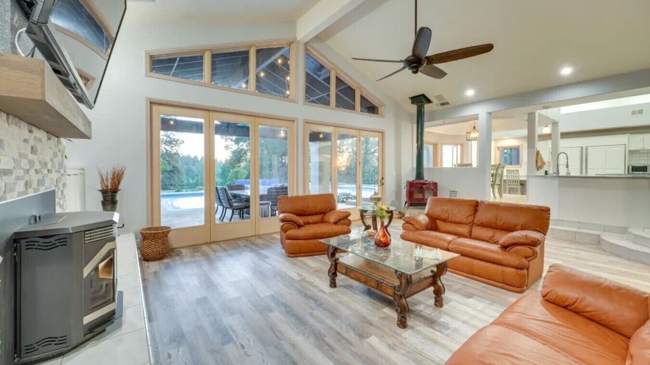 Photo of Livingroom in Placerville
