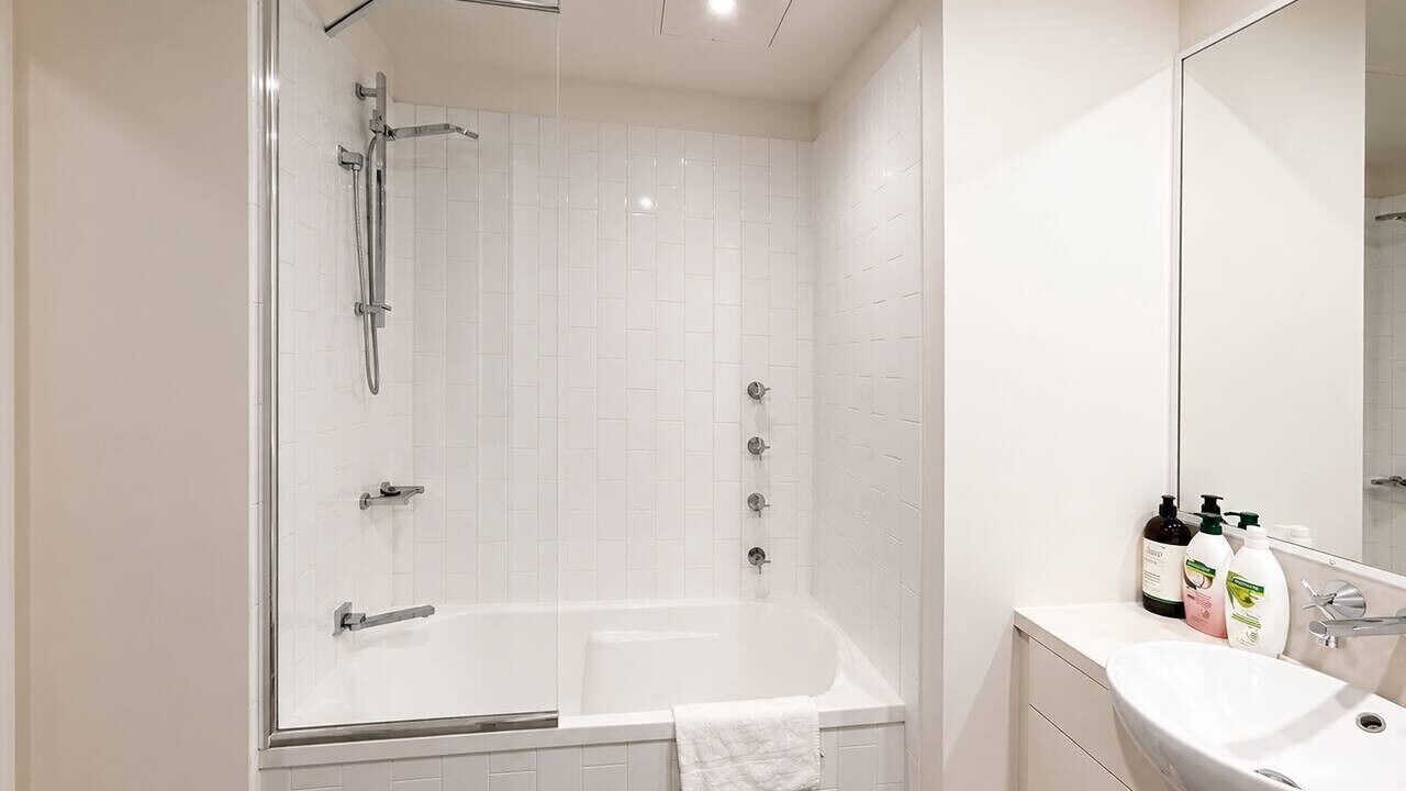 Photo of Bathroom in Newstead