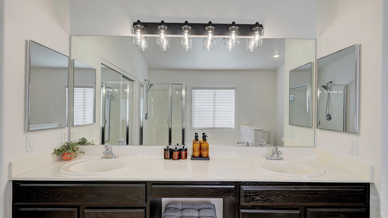 Photo of Bathroom in North Las Vegas
